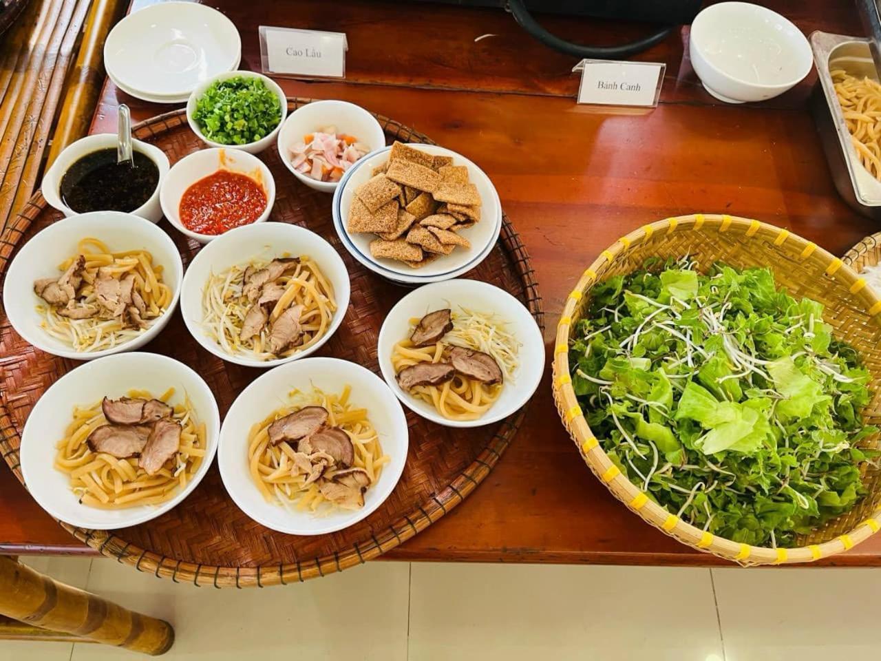 Phuong Dong Hotel Dn By -Bay Luxury Дананг Екстер'єр фото